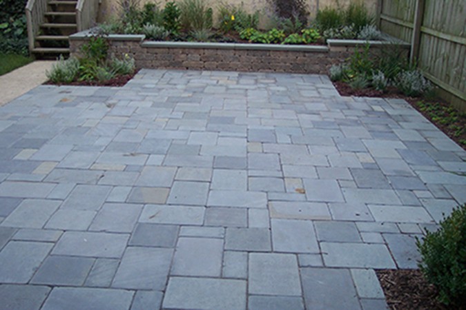 tumbled-bluestone-patio